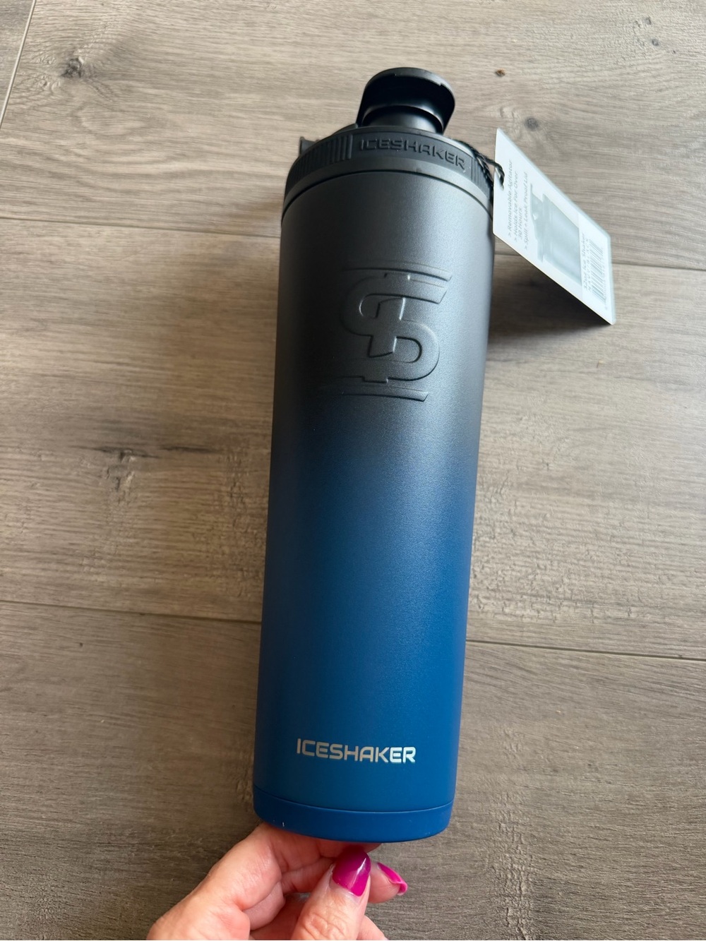 NIB 32oz Ice Shaker - Navy Black Ombre